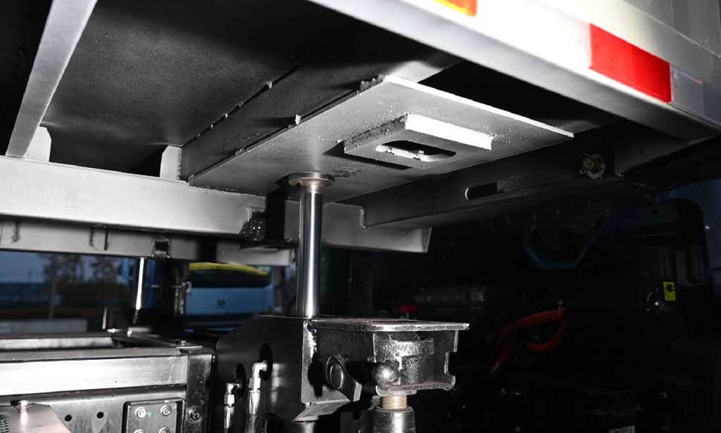 4分钟换厢+5年省百万，潍柴蓝擎甩厢车物流降本神器来了！ - 第2张