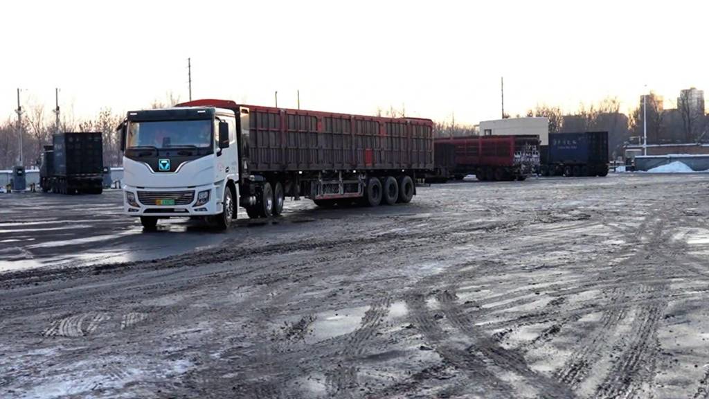 穿越-30℃寒潮!徐工新能源重卡驰骋西北能源运输动脉 - 第4张 - 提加商用车网 穿越-30℃寒潮!徐工新能源重卡驰骋西北能源运输动脉 - 第4张