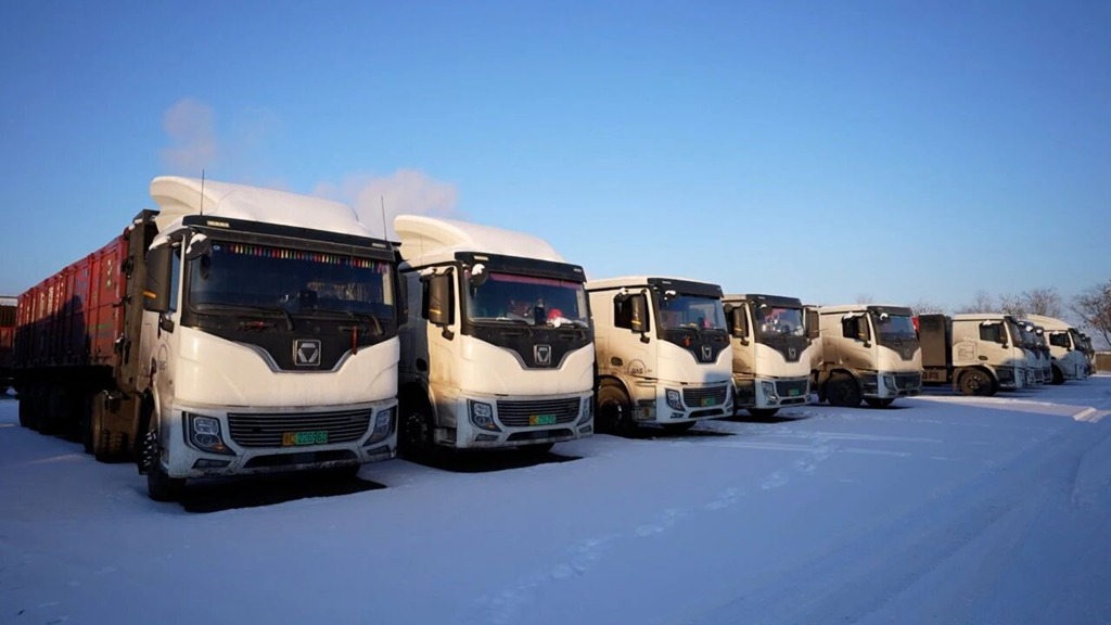 穿越-30℃寒潮!徐工新能源重卡驰骋西北能源运输动脉 - 第5张 - 提加商用车网 穿越-30℃寒潮!徐工新能源重卡驰骋西北能源运输动脉 - 第5张