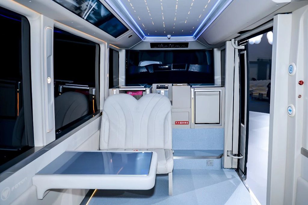 福田欧辉智能巴士突破全场景 重塑短途出行新生态 - 第4张