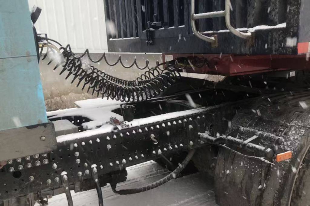 风雪为令，极速驰援！三一直服工程师破冰保运营 - 第2张