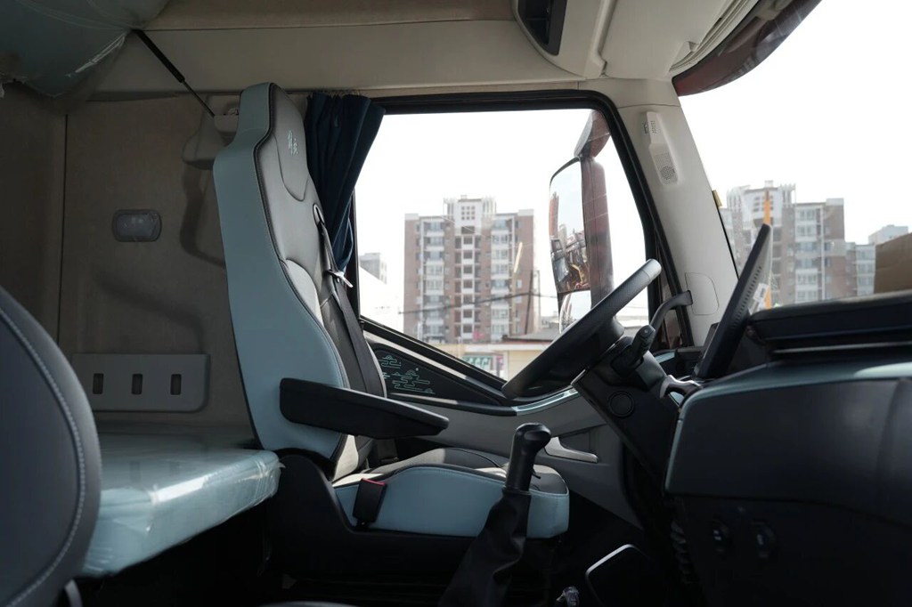 J6G Pro载货车，把“家”安在车轮上！ - 第2张