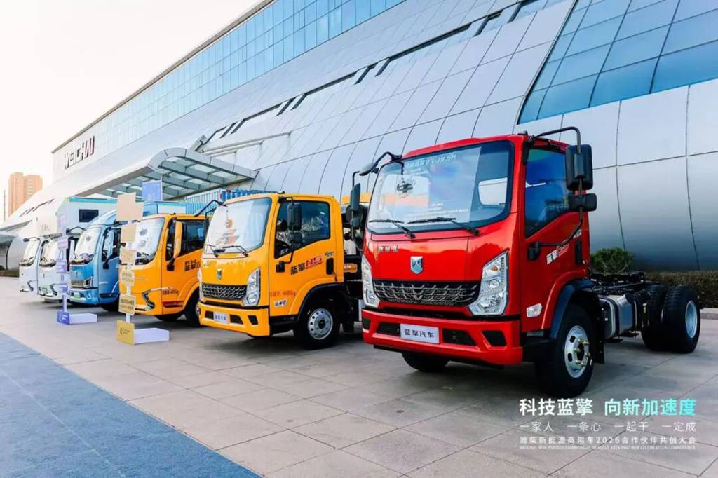 科技蓝擎,向新加速度!潍柴新能源商用车2026科技创新大会盛大启幕! - 第6张 - 提加商用车网 科技蓝擎,向新加速度!潍柴新能源商用车2026科技创新大会盛大启幕! - 第6张