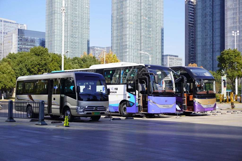 安凯N系旗舰集结亮相,领跑旅游客运新赛道 - 第2张 - 提加商用车网 安凯N系旗舰集结亮相,领跑旅游客运新赛道 - 第2张