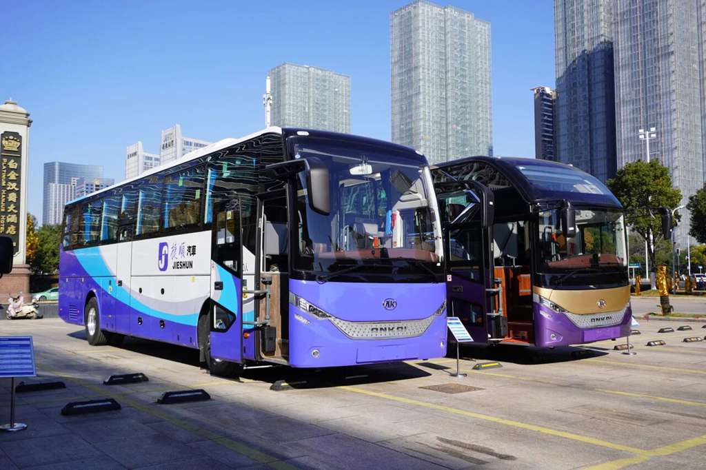 安凯N系旗舰集结亮相,领跑旅游客运新赛道 - 第6张 - 提加商用车网 安凯N系旗舰集结亮相,领跑旅游客运新赛道 - 第6张