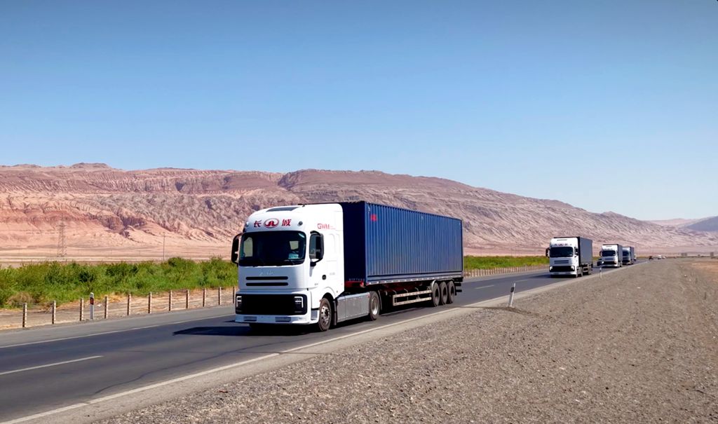 长城 G 系列混动重卡斩获权威奖项，硬核实力获行业与卡友双重认可 - 第2张