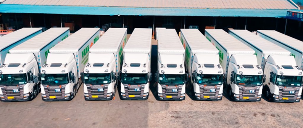 “用最好的车，跑最难的路，赚最稳的钱” - 第1张