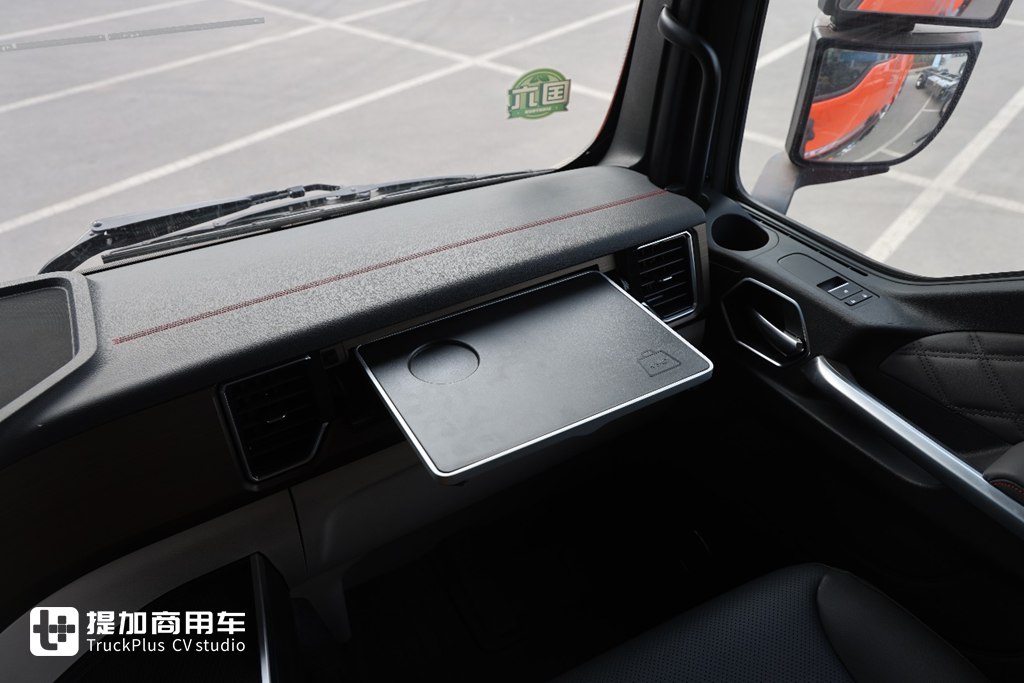 专为高原工况打造，配580马力曼机还有超舒适内饰，重汽汕德卡G7S高原版自卸车实拍 - 第11张