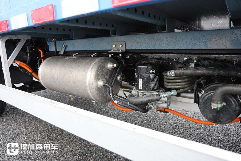 重载电动轻卡新选择，大电量大承载大空间，什么都大的江铃E路达MAX - 第14张