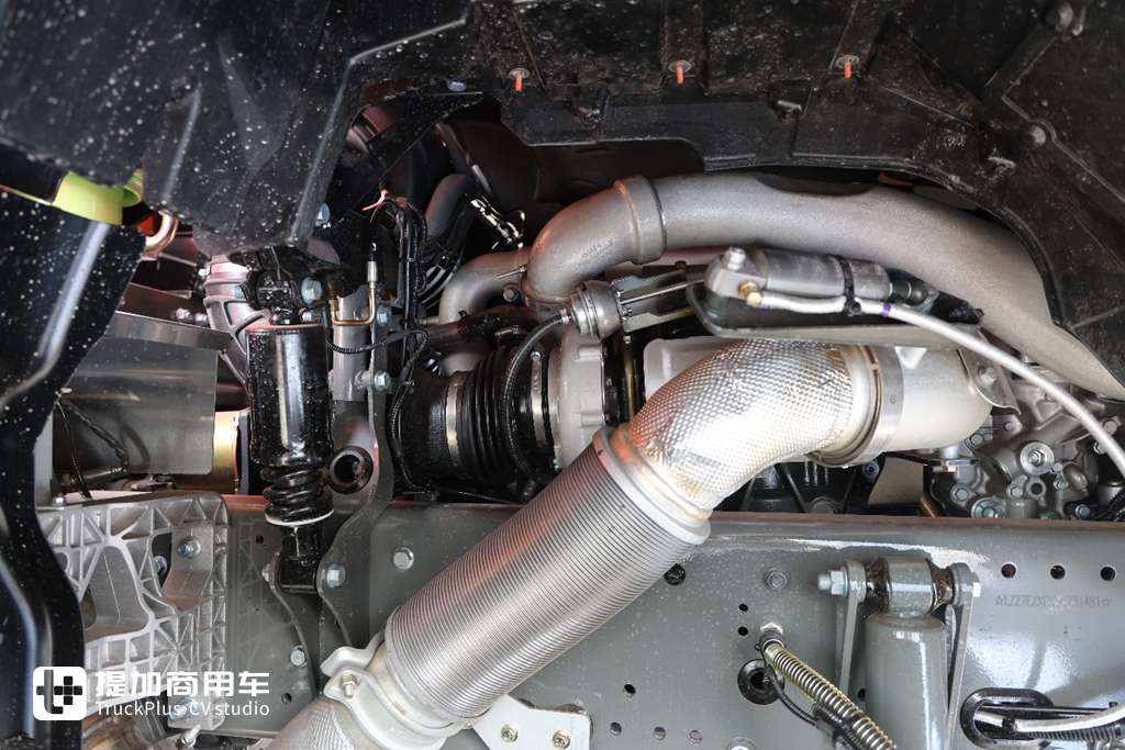 专为高原工况打造，配580马力曼机还有超舒适内饰，重汽汕德卡G7S高原版自卸车实拍 - 第15张