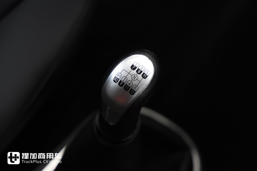 专为高原工况打造，配580马力曼机还有超舒适内饰，重汽汕德卡G7S高原版自卸车实拍 - 第16张