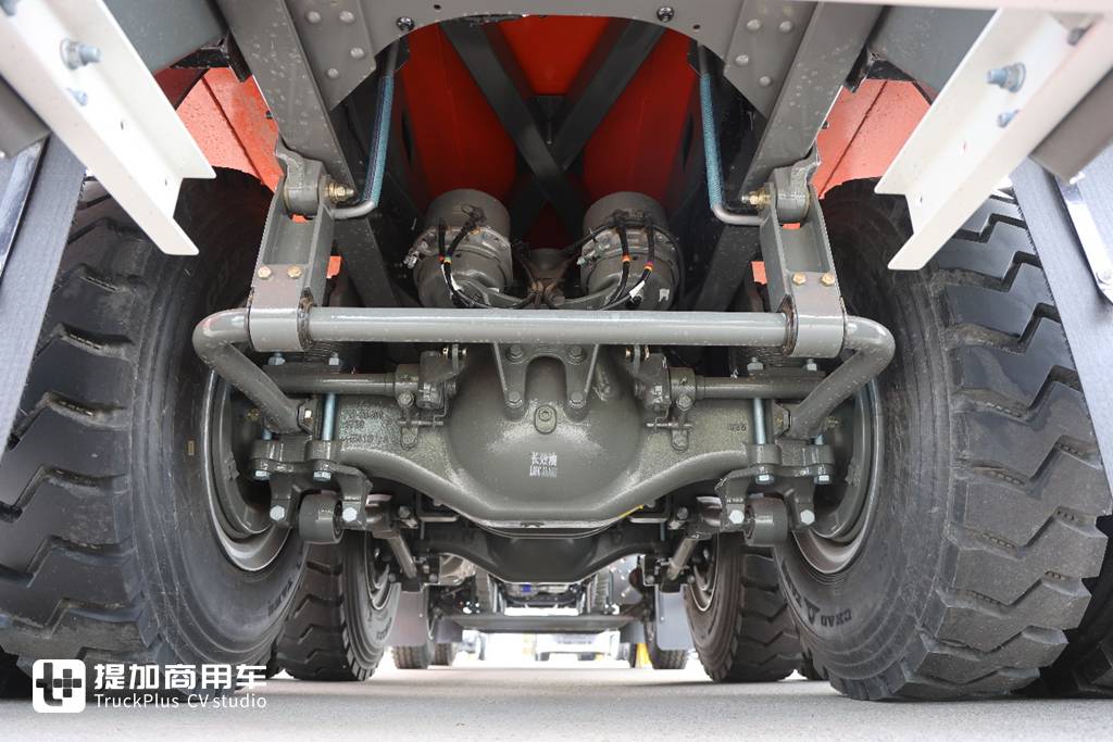 专为高原工况打造，配580马力曼机还有超舒适内饰，重汽汕德卡G7S高原版自卸车实拍 - 第17张