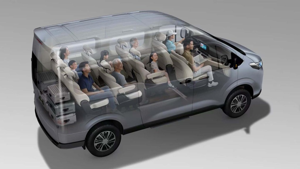 实力加冕！依维柯聚星纯电动车斩获“口碑宜商宜家轻客”荣誉，引领全场景出行新典范​ - 第3张