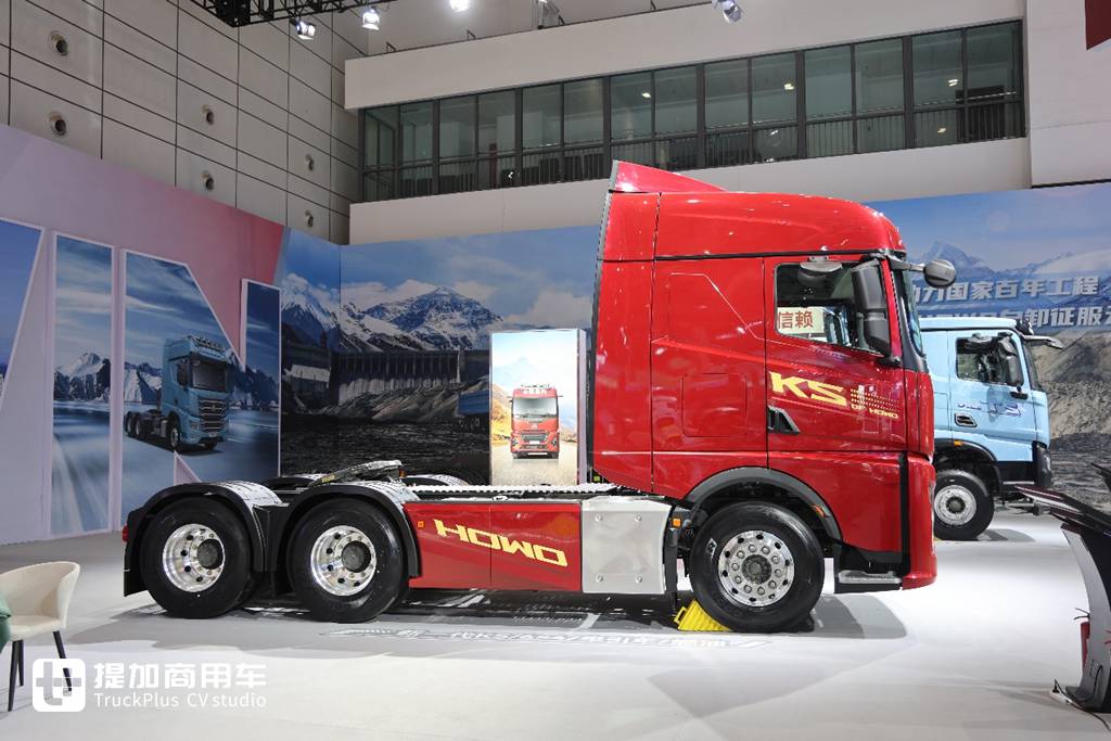 国产高端旗舰卡车的全新力作，重汽豪沃KS来袭，实拍带你看它强在哪里 - 第3张