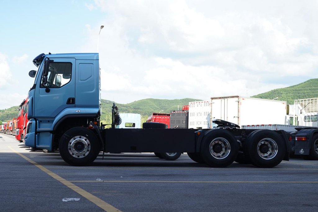 每年多赚3.6万！乘龙H5超轻版纯电牵引车多拉多赚创富快 - 第4张