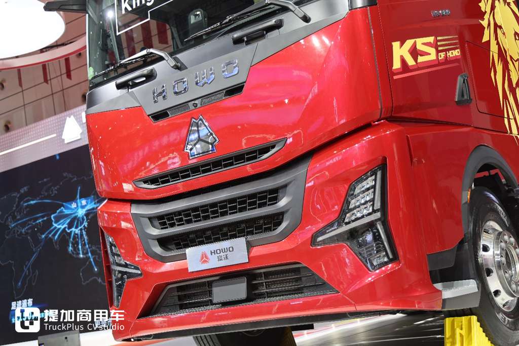 国产高端旗舰卡车的全新力作，重汽豪沃KS来袭，实拍带你看它强在哪里 - 第7张
