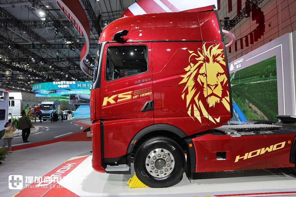 国产高端旗舰卡车的全新力作，重汽豪沃KS来袭，实拍带你看它强在哪里 - 第9张