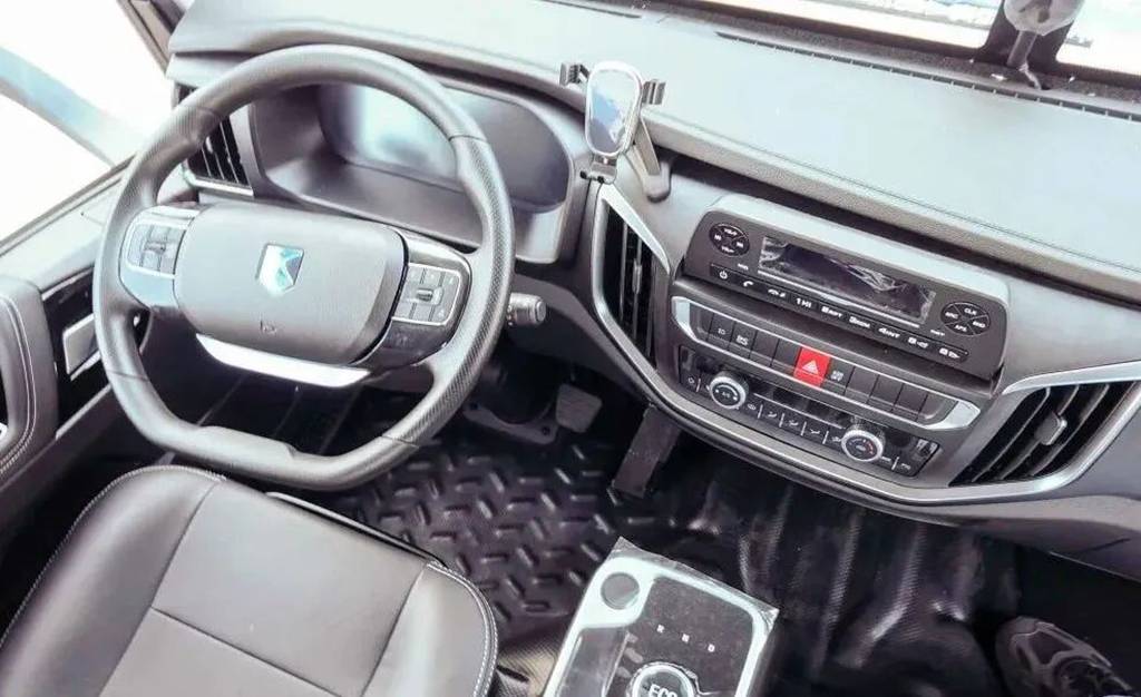 4分钟快速换厢!免去装卸等待烦恼?潍柴新能源蓝擎·悦EH甩厢车实拍 - 第10张 - 提加商用车网 4分钟快速换厢!免去装卸等待烦恼?潍柴新能源蓝擎·悦EH甩厢车实拍 - 第10张