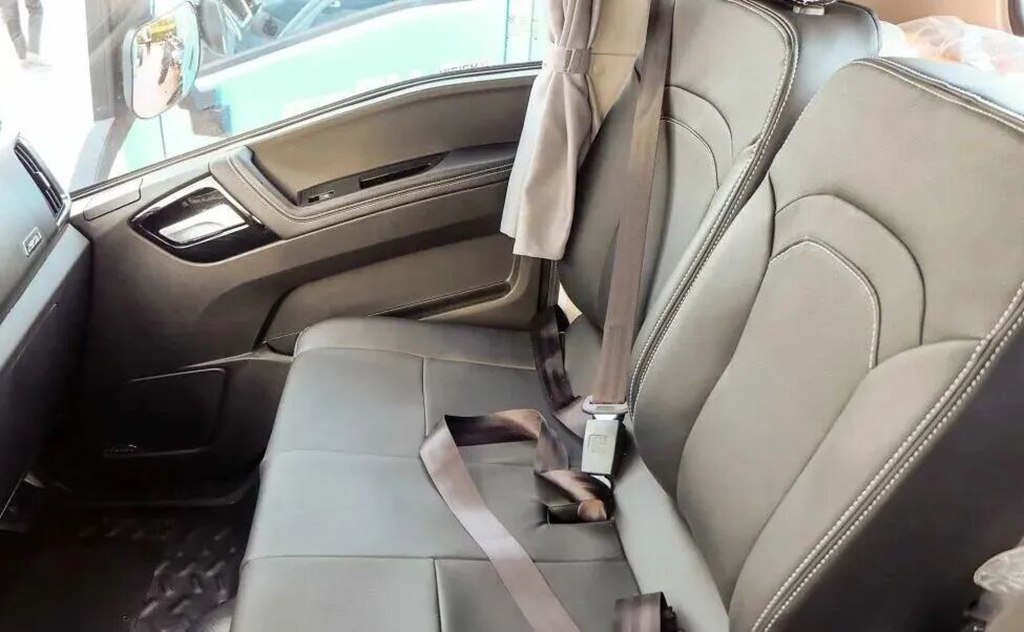 4分钟快速换厢!免去装卸等待烦恼?潍柴新能源蓝擎·悦EH甩厢车实拍 - 第13张 - 提加商用车网 4分钟快速换厢!免去装卸等待烦恼?潍柴新能源蓝擎·悦EH甩厢车实拍 - 第13张