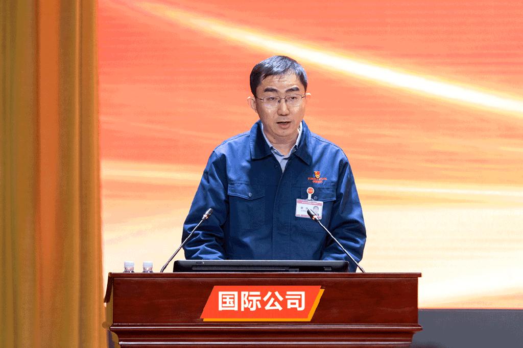 新征程·谋新篇·势夺首季开门红 | 中国重汽集团召开2026年生产经营全面启动动员大会 - 第2张 - 提加商用车网 新征程·谋新篇·势夺首季开门红 | 中国重汽集团召开2026年生产经营全面启动动员大会 - 第2张