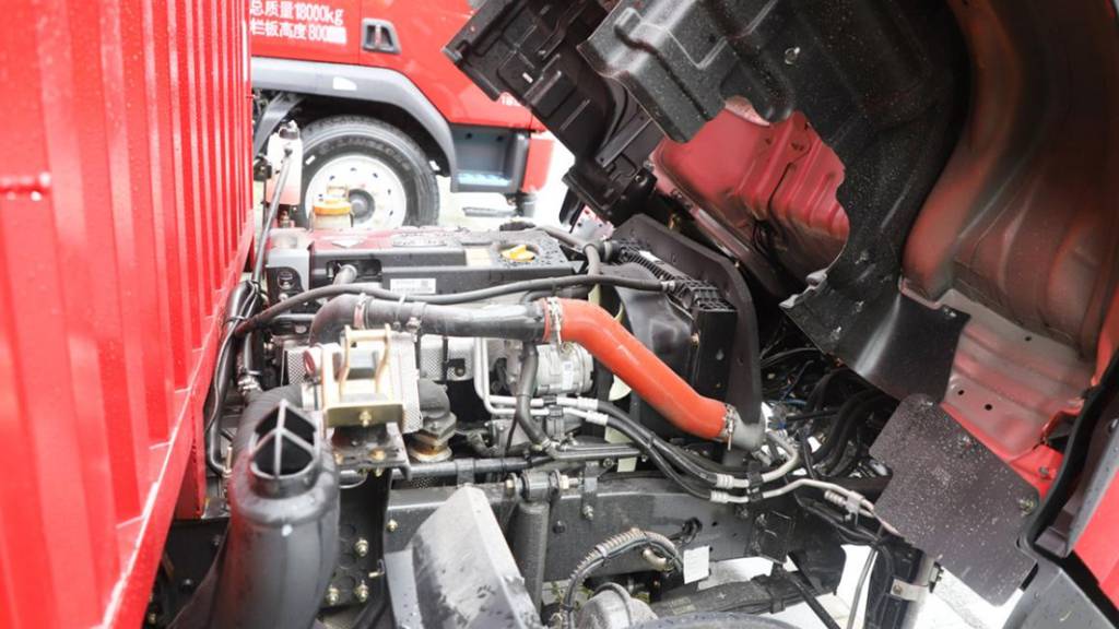 鲜乘直通车 | 横扫班味，驾享从容：乘龙L2自卸车的高效出勤新体验 - 第2张