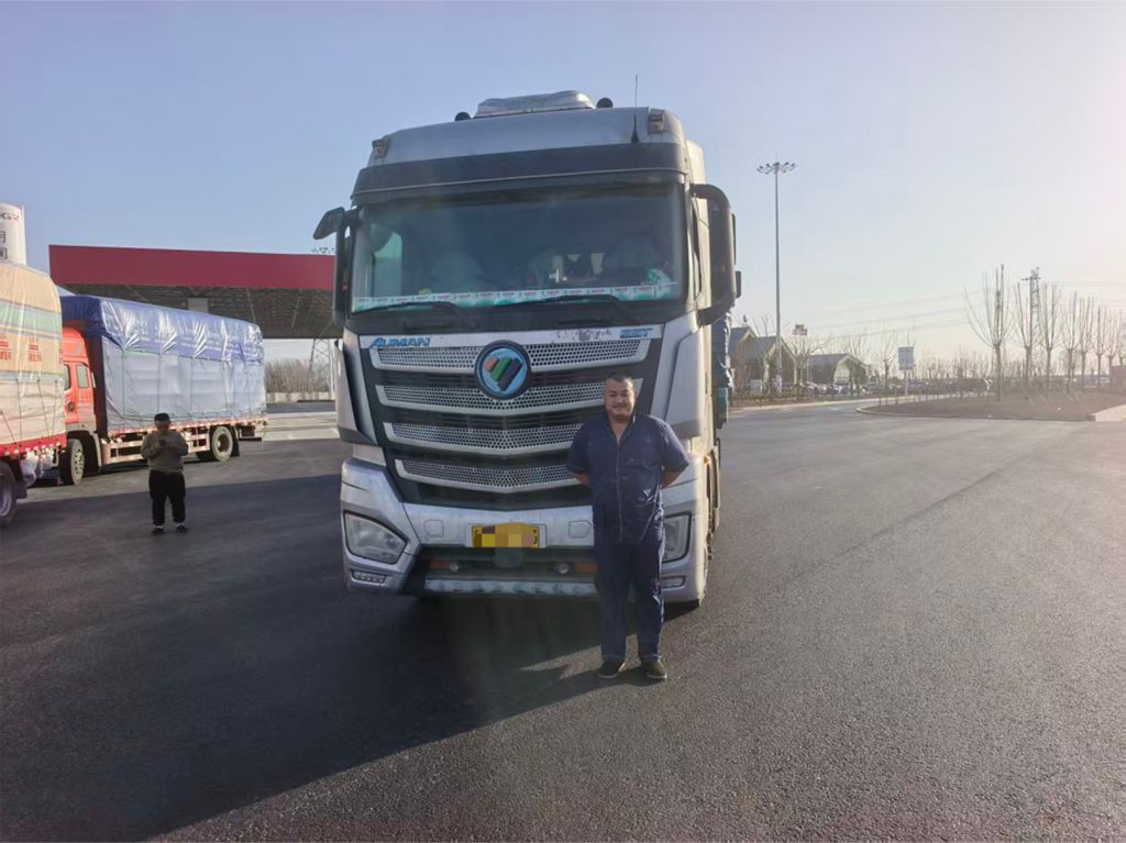 凌晨三点的等候！欧曼“321”闪修用及时响应、快速维修、全面保障温暖客户寒冬 - 第4张