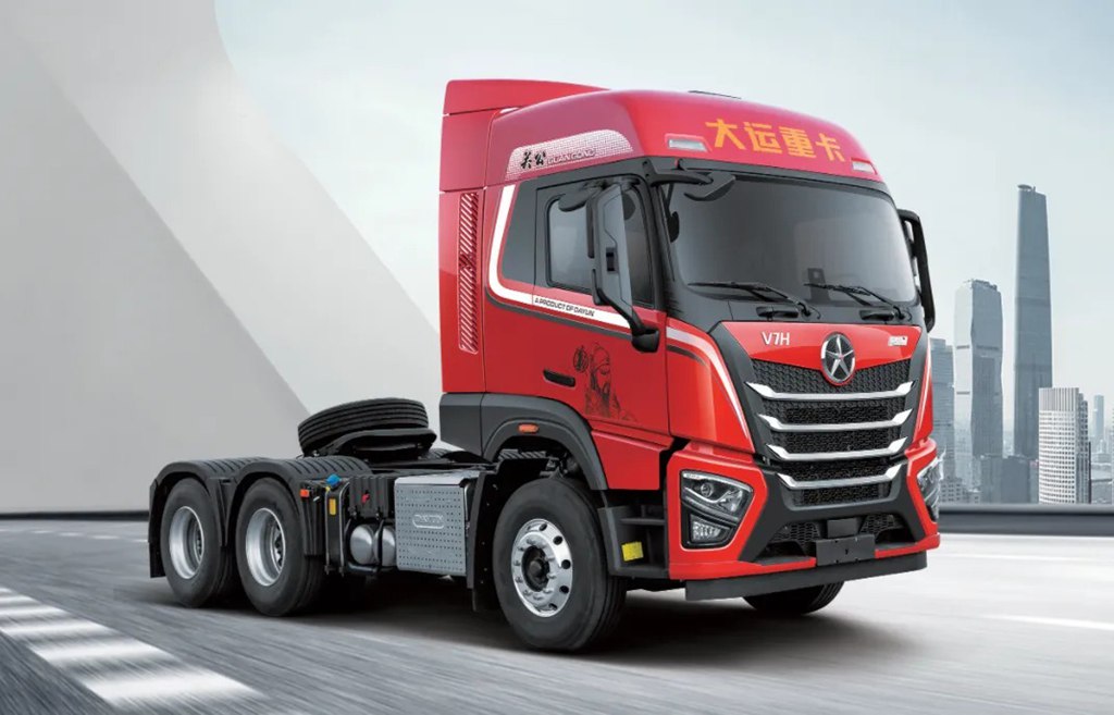 大运V7H重卡:懂卡友的舒适座舱,护全程的安全铠甲 - 第3张 - 提加商用车网 大运V7H重卡:懂卡友的舒适座舱,护全程的安全铠甲 - 第3张