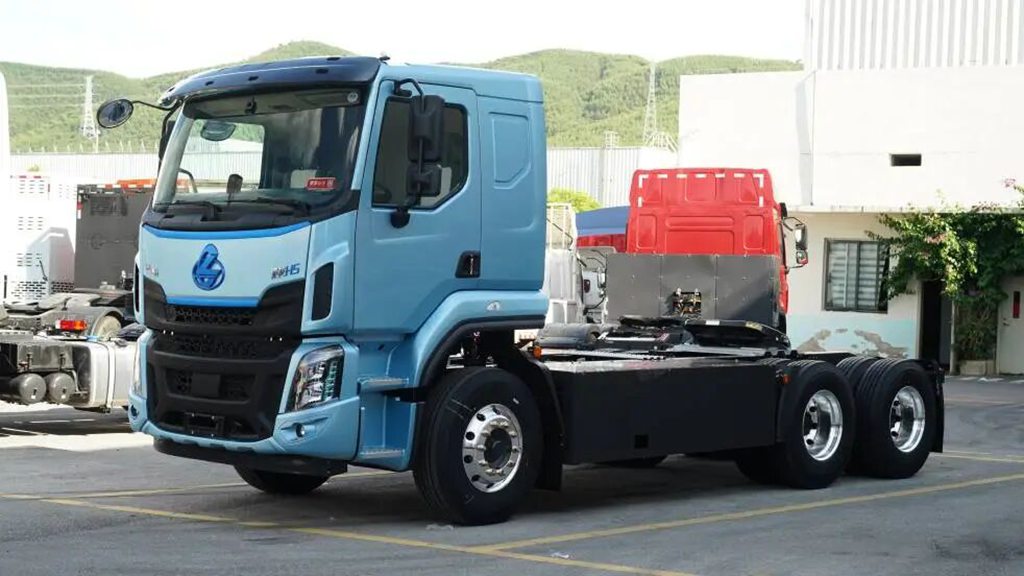 鲜乘直通车 | 跑运输怎么可能和谁过都一样？选乘龙H5超轻版，让靠谱看得见 - 第3张