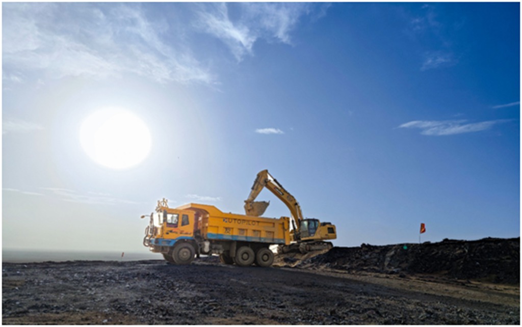 千辆上汽红岩新能源无人矿卡齐发国家级智能矿山示范基地启航新疆！ - 第3张