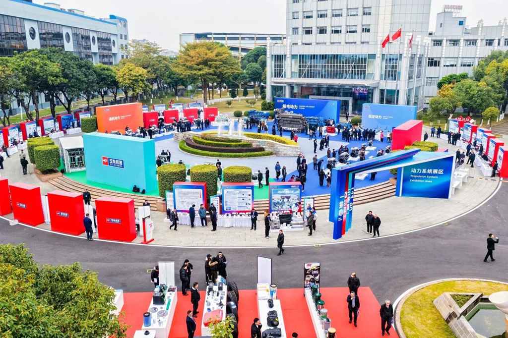 玉柴集团2026全球合作伙伴大会盛大召开:向世界展示“新玉柴” - 第16张 - 提加商用车网 玉柴集团2026全球合作伙伴大会盛大召开:向世界展示“新玉柴” - 第16张