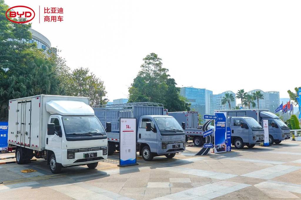比亚迪轿卡T4订单持续攀升，累计销量超1000台！ - 第1张