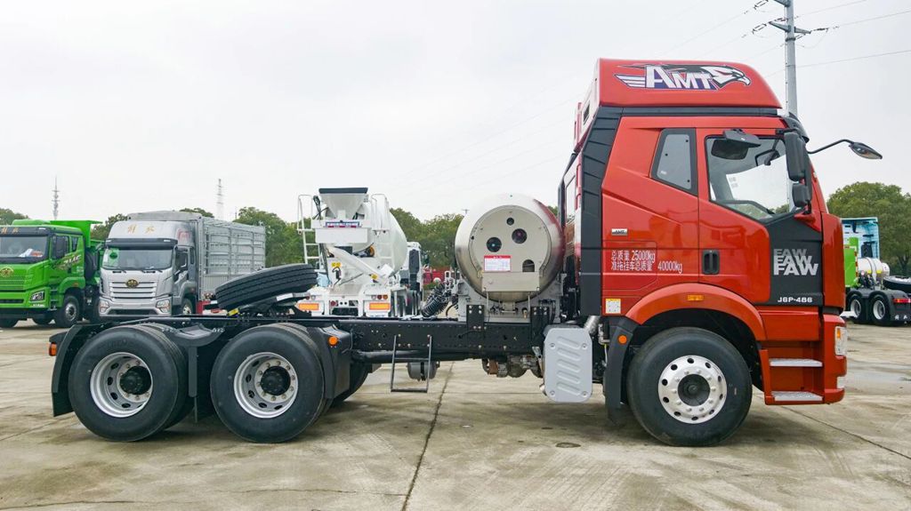 J6P经典版LNG牵引车，卡友的“创富合伙人” - 第3张