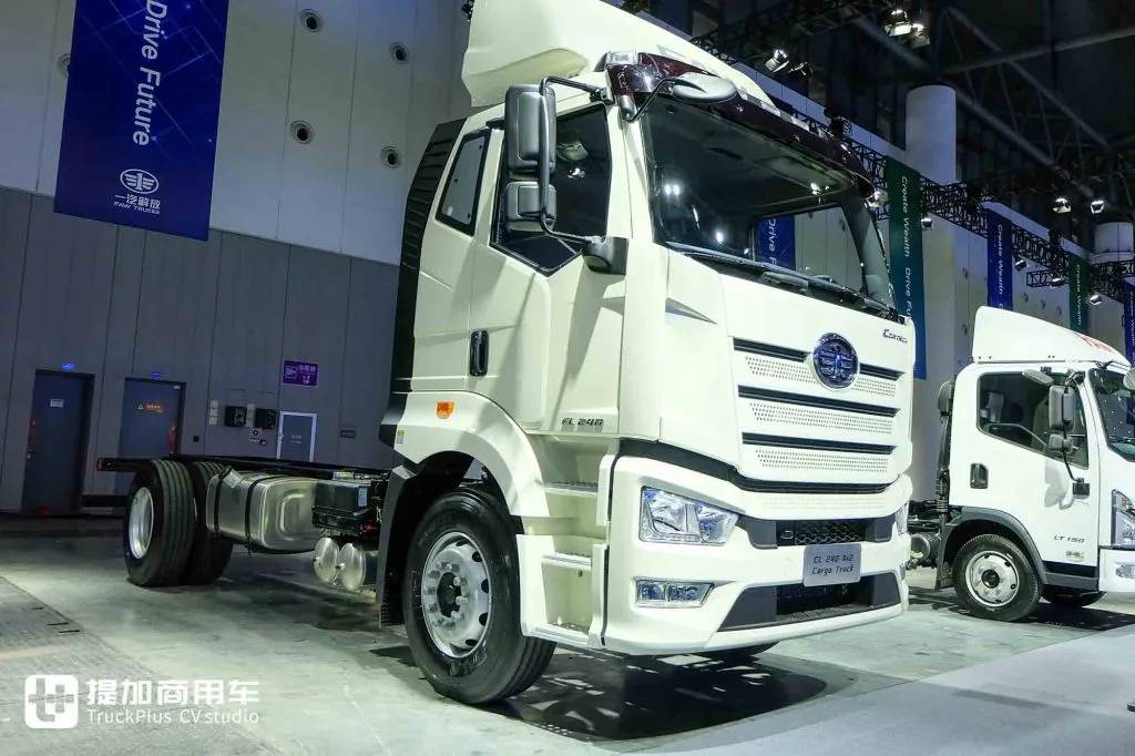 公路列车牵引车、全驱工程车抢眼！解放海外品牌CORTRON来袭，实拍带您看亮点车型！ - 第15张