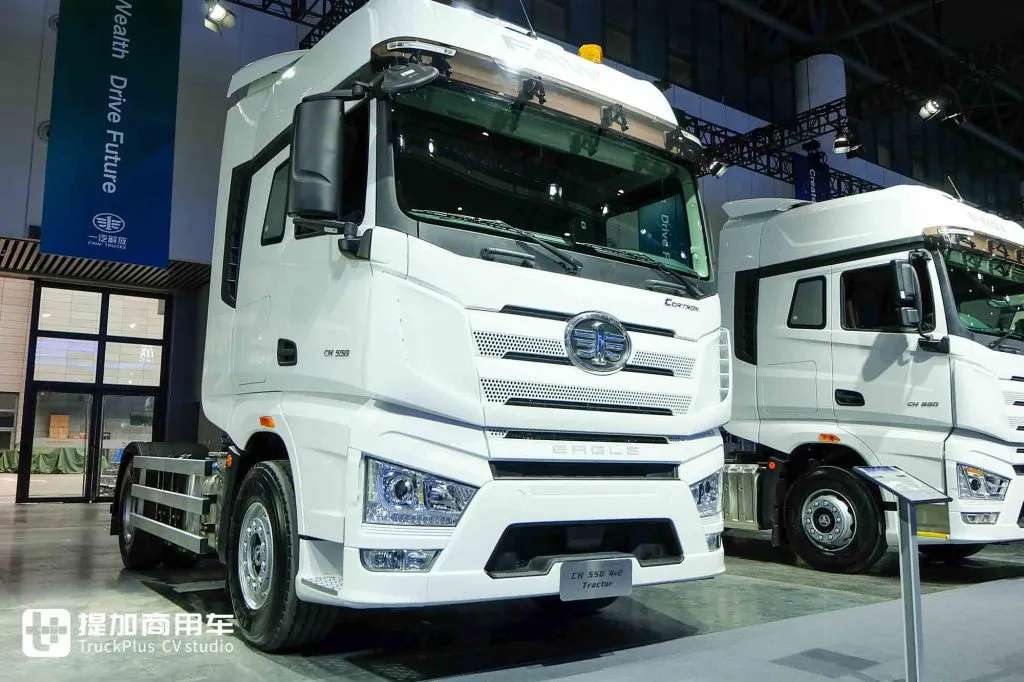 公路列车牵引车、全驱工程车抢眼！解放海外品牌CORTRON来袭，实拍带您看亮点车型！ - 第3张