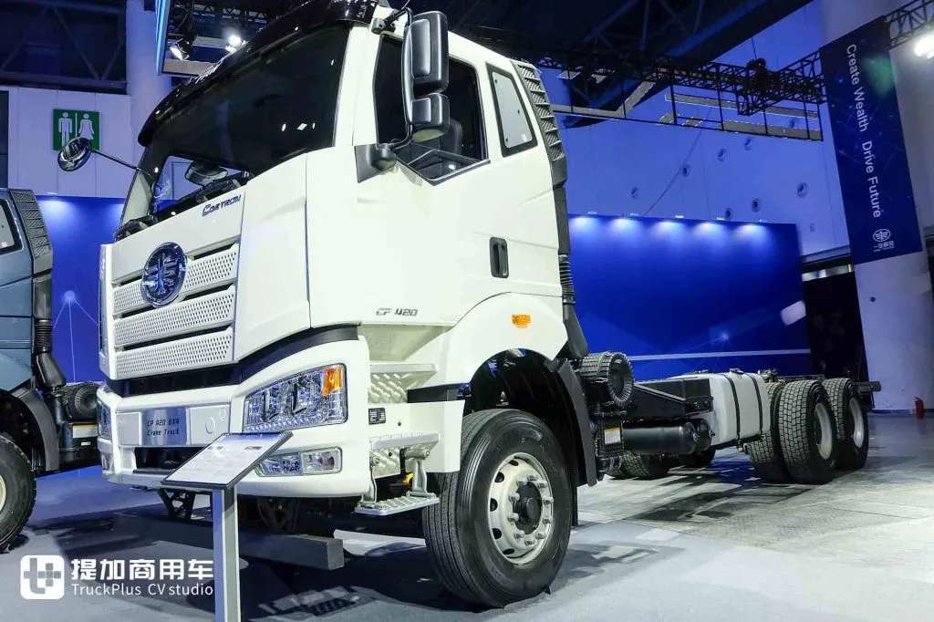 公路列车牵引车、全驱工程车抢眼！解放海外品牌CORTRON来袭，实拍带您看亮点车型！ - 第7张