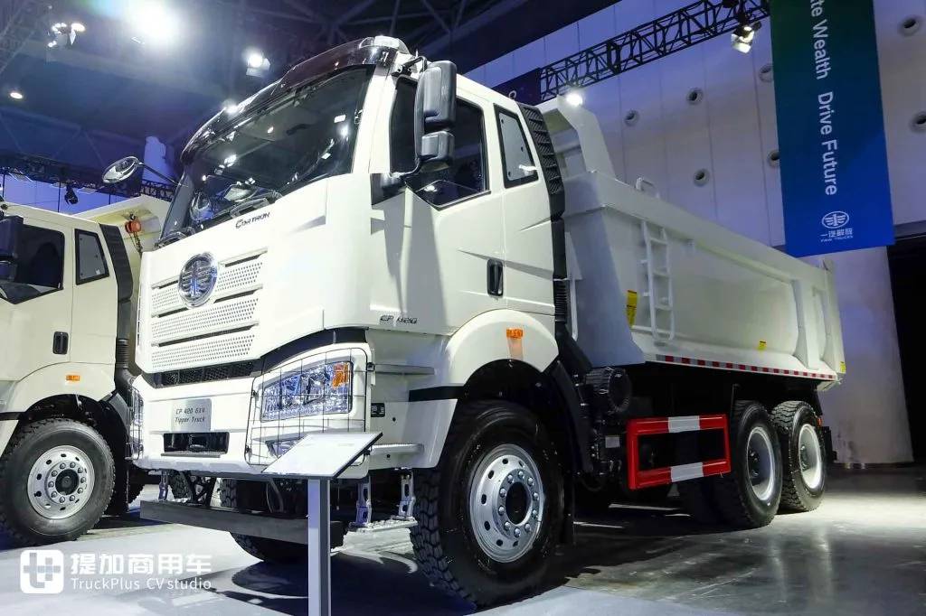 公路列车牵引车、全驱工程车抢眼！解放海外品牌CORTRON来袭，实拍带您看亮点车型！ - 第9张