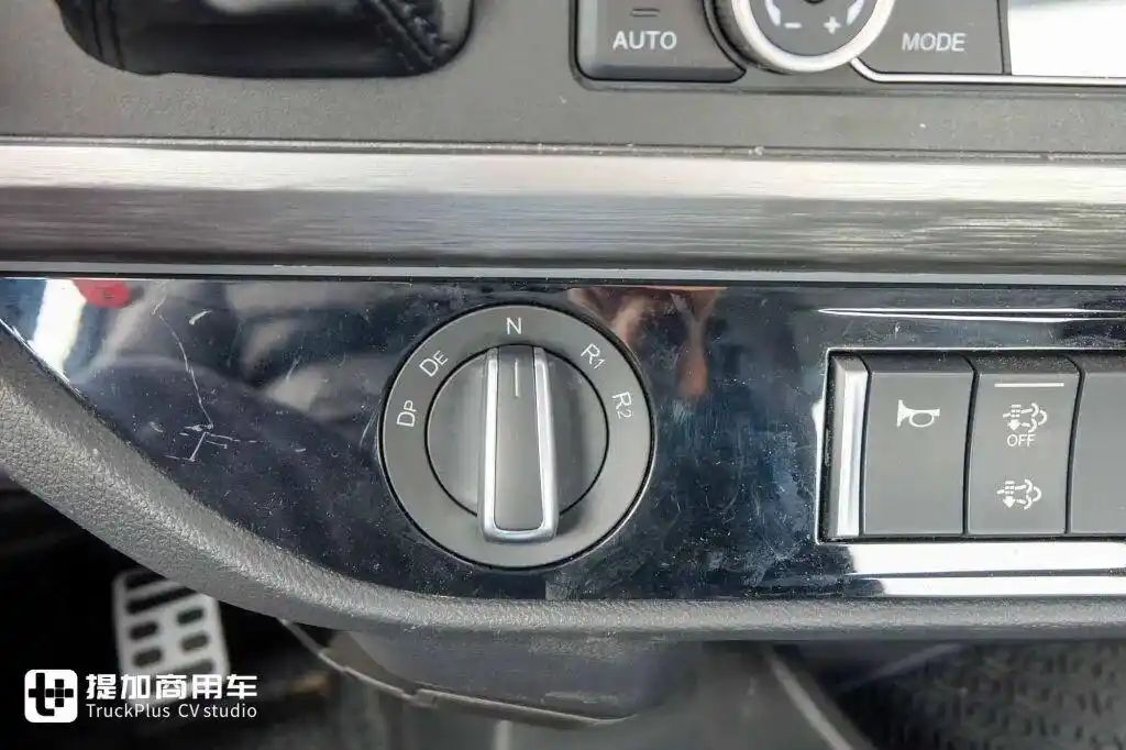 解放J6家族又添新成员!内外焕新的J6 Pro车型,到底还有哪些不一样? - 第5张 - 提加商用车网 解放J6家族又添新成员!内外焕新的J6 Pro车型,到底还有哪些不一样? - 第5张