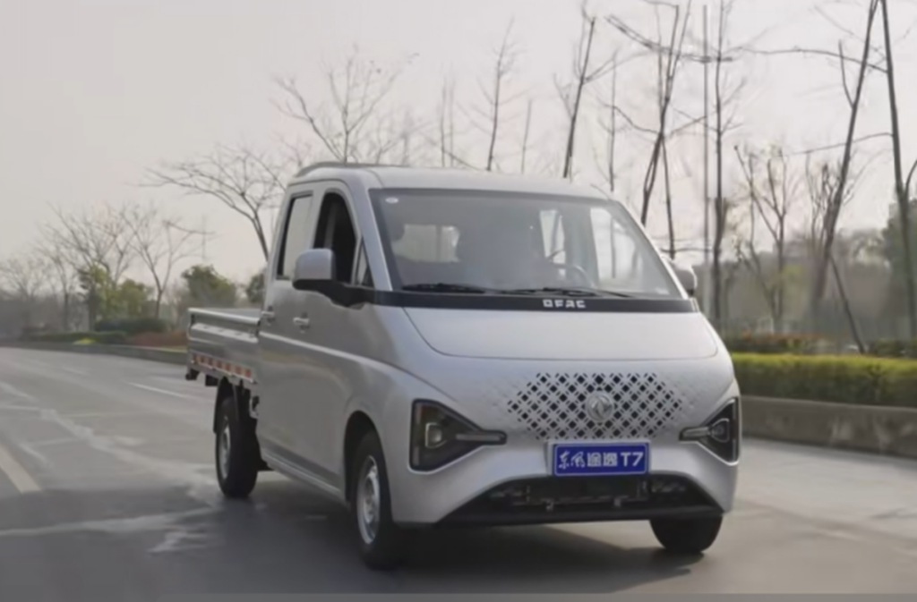 第四代高能小卡东风途逸T7：更能装、更能省、更舒适、更安全的全能货运伙伴 - 第2张