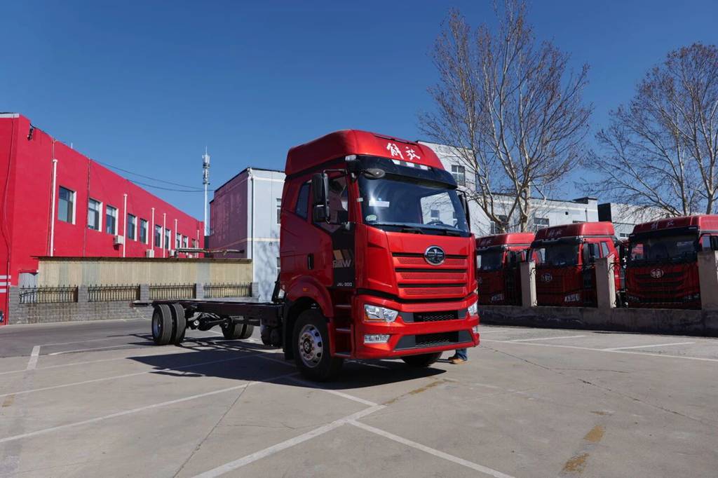 J6L精英版：让长途运输成为舒适之旅 - 第1张