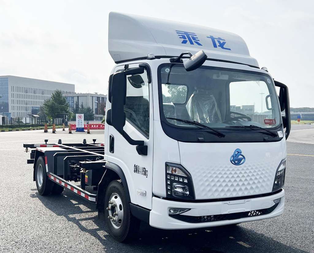 鲜乘直通车 | 掌控城际运输“朋友圈”，乘龙翼威2纯电车厢可卸式轻卡一车多用，高效出行 - 第1张