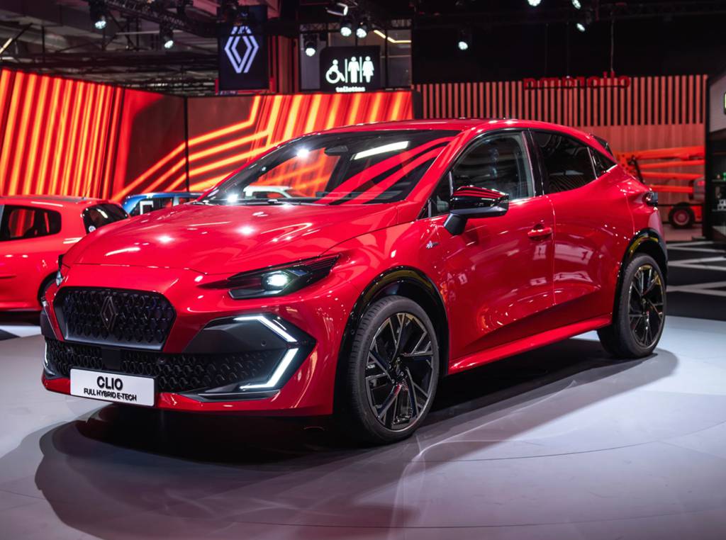 巴黎复古车展高光时刻｜雷诺Clio与Alpine A110，复古经典致敬热爱 - 第2张