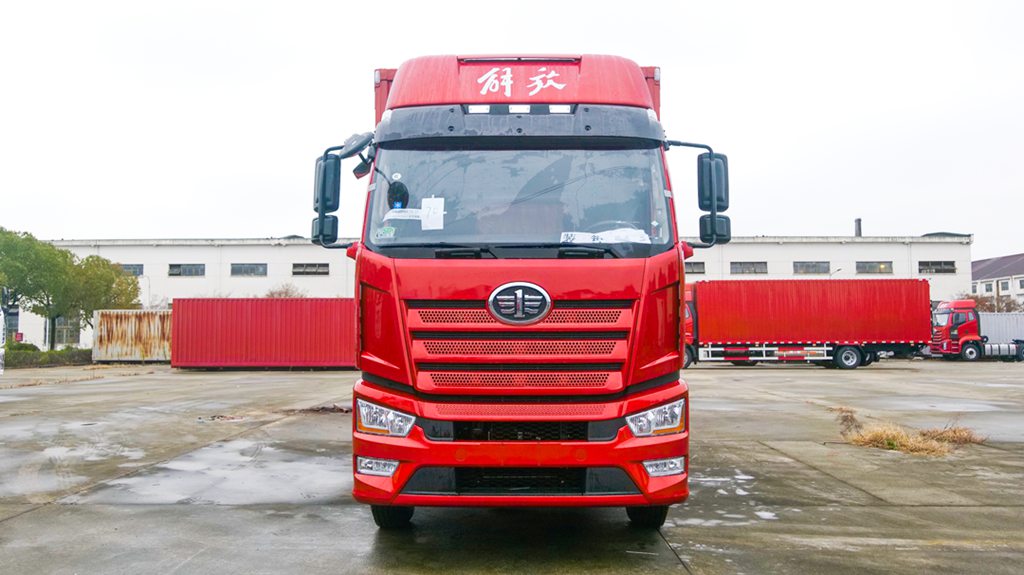 J6L精英版：长途路上，舒适是一种选择 - 第1张