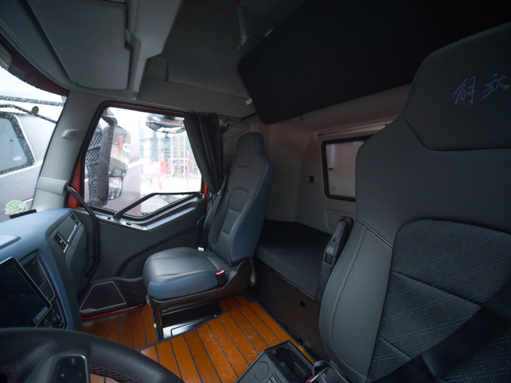 J6L精英版：长途路上，舒适是一种选择 - 第4张