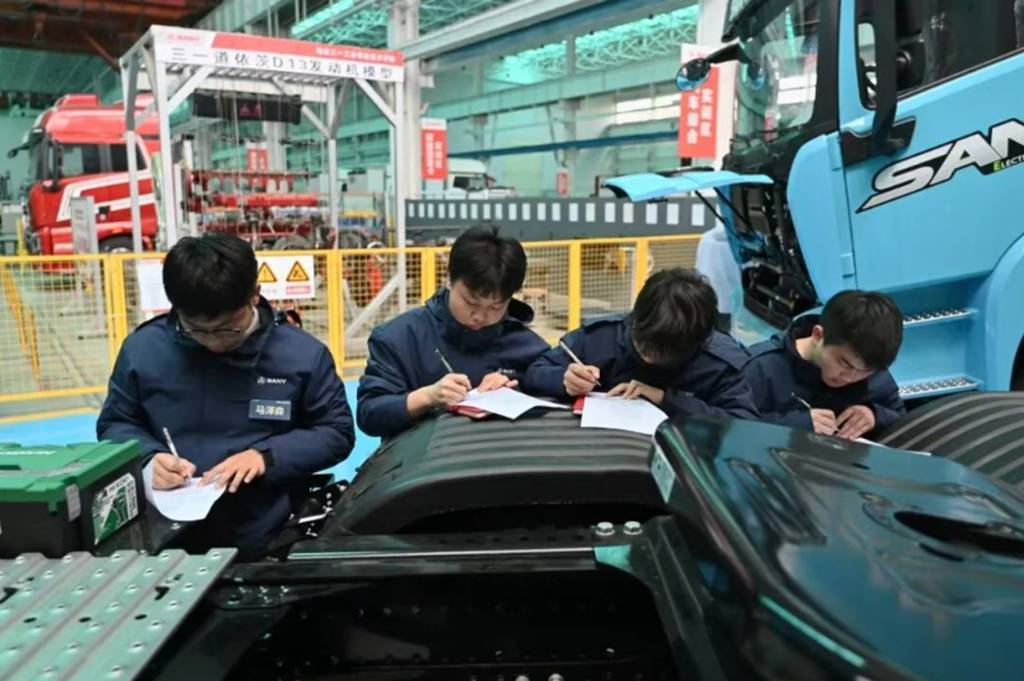 实战铸魂 直服致远——三一重卡2026年直服特训营砺剑前行 - 第2张