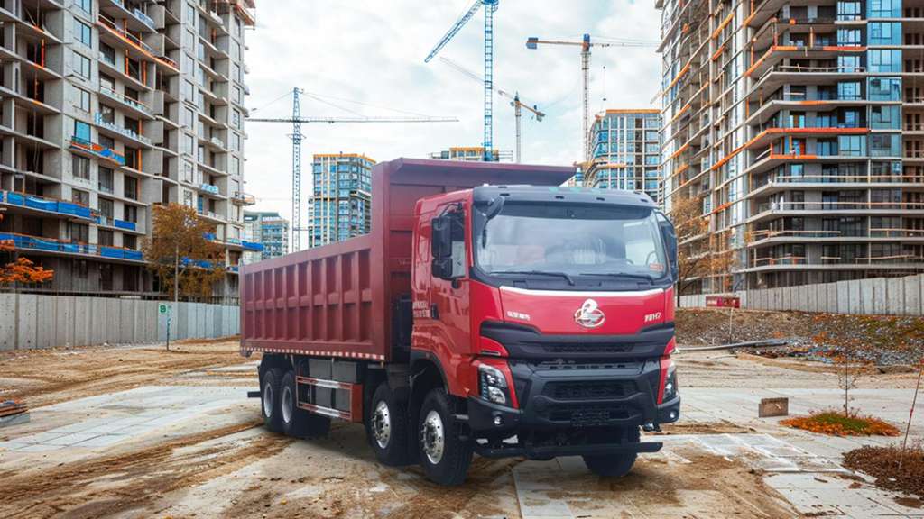 乘龙H7 8X4纯电自卸车:硬核实力破局,绿色创富新标杆 - 第1张 - 提加商用车网 乘龙H7 8X4纯电自卸车:硬核实力破局,绿色创富新标杆 - 第1张