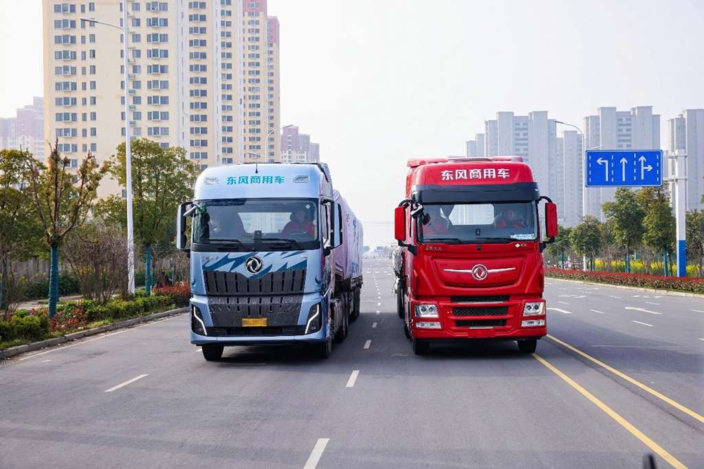 40位中长途客户齐聚阜阳！实况试驾东风天龙新KL，硬核实测龙擎3.0⁺真实力 - 第10张