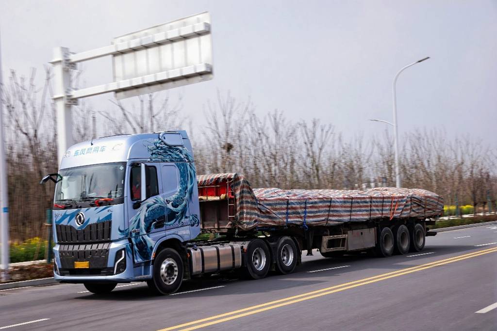 40位中长途客户齐聚阜阳！实况试驾东风天龙新KL，硬核实测龙擎3.0⁺真实力 - 第12张