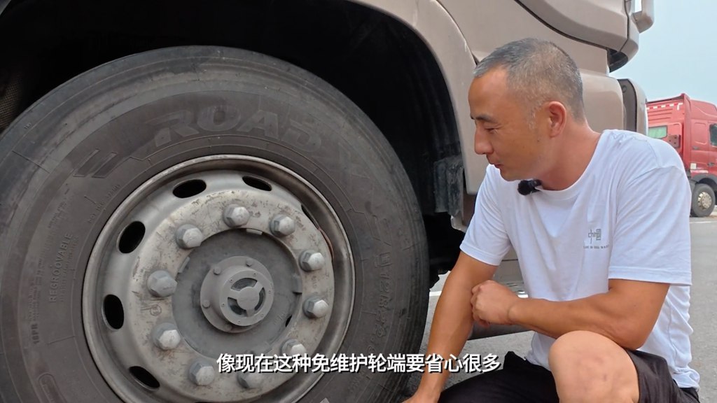 东风周师傅：“免维护轮端，首选康迈，运输更省心！” - 第3张