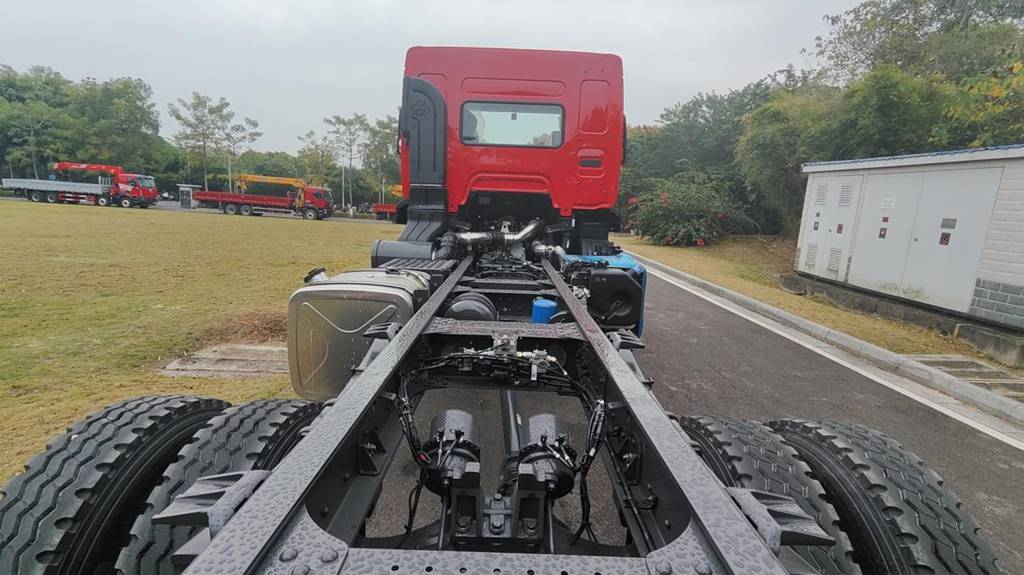 乘龙H5 4×2极限自卸车:矿山工地全场景 多拉多赚更能扛 - 第3张 - 提加商用车网 乘龙H5 4×2极限自卸车:矿山工地全场景 多拉多赚更能扛 - 第3张