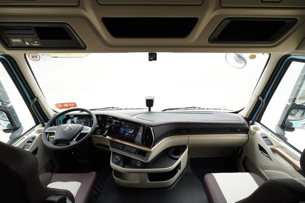 极致效能硬核承载，乘龙H7 Pro纯电牵引车解锁创富新航道 - 第4张